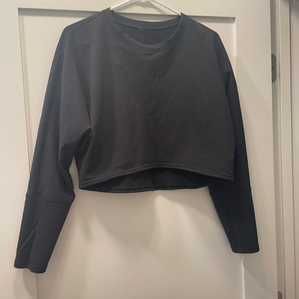 Lululemon cropped sweatshirt